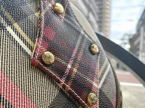 ヴィヴィアンウエストウッドのハンドバッグ