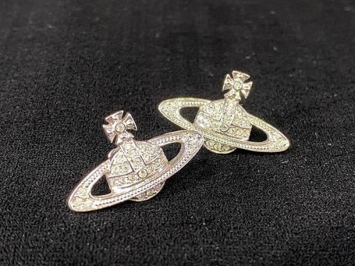 ヴィヴィアンウエストウッドのピアス