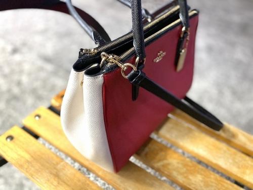 コーチのハンドバッグ
