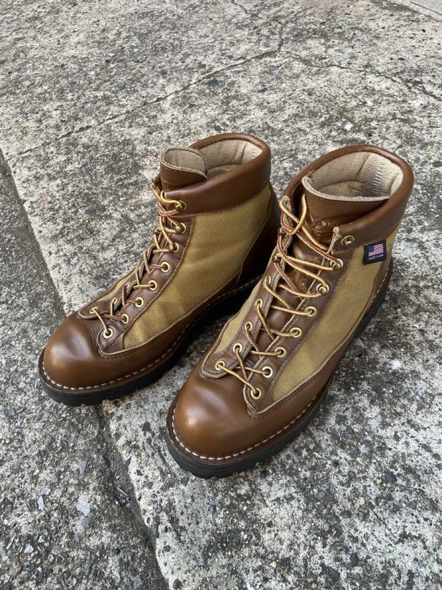 アメカジブランド【Danner Light ／ダナーライト】からマウンテンブーツを買取しました。[2021.06.09発行]