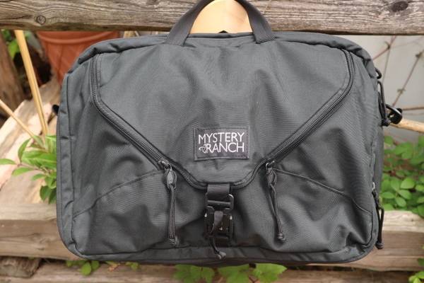 機能性バツグン! ブリーフケース 【MYSTERY RANCH】[2018.04.14発行