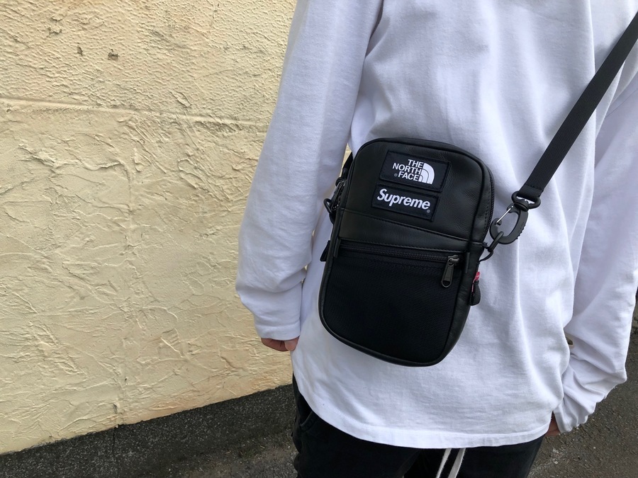 Supreme x The North Face/シュプリーム × ノースフェイスより人気な高い18AWのLeather Shoulder