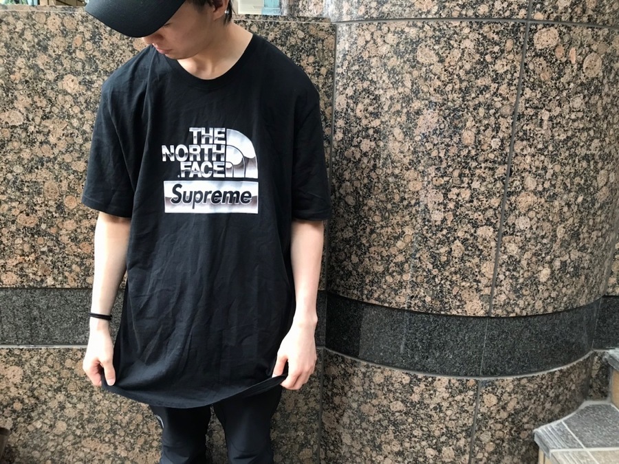 supreme × THE NORTH FACE Tシャツ metallic