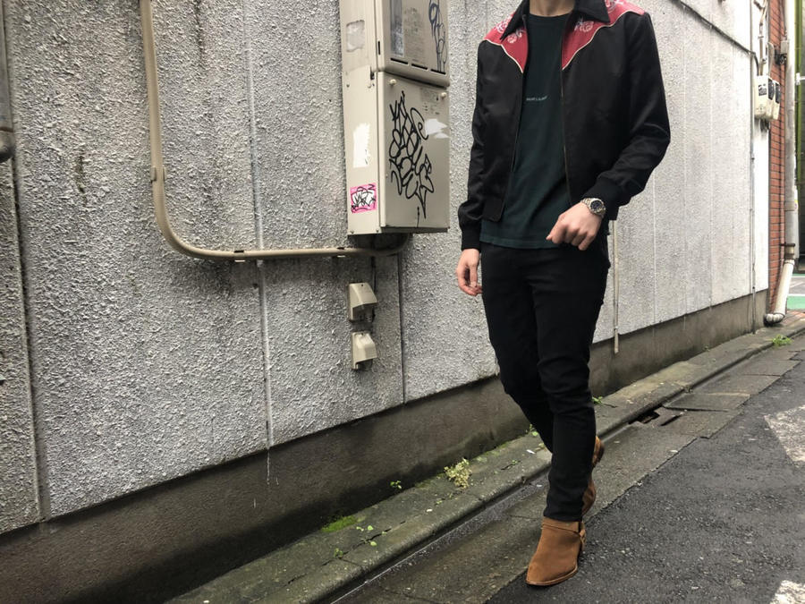 Saint Laurent Paris / サンローランパリ より薔薇刺繍の Saint Laurent Paris / サンローランパリ より薔薇刺繍の