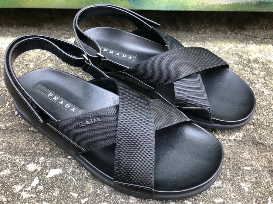 PRADA / プラダより夏にぴったりなレザーサンダルを買取入荷