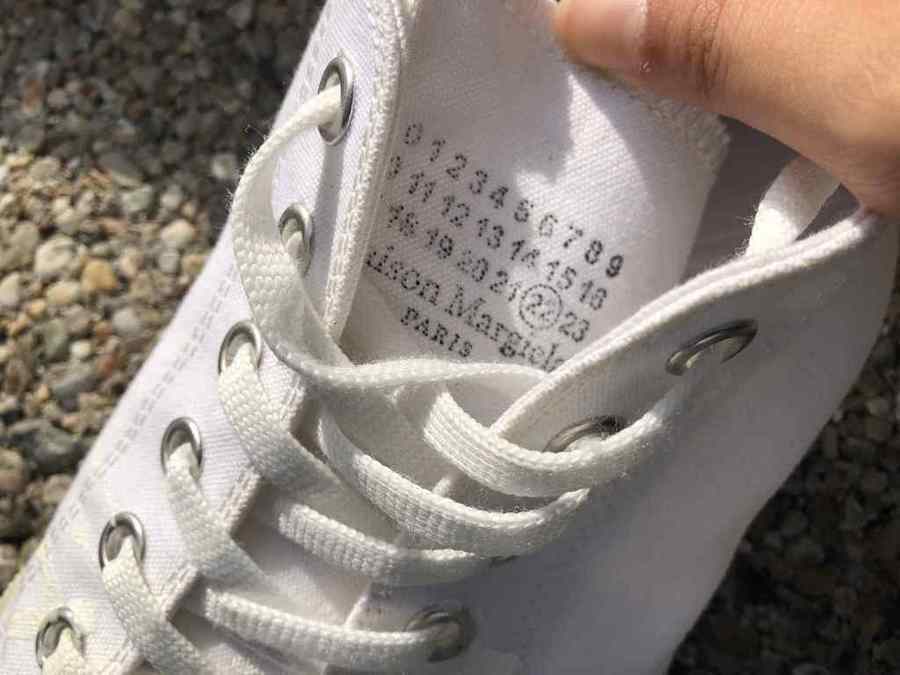Maison Margiela 22 メゾンマルジェラ22より19ssコレクションの定番中の定番の足袋ペイントスニーカー が新入荷 19 10 15発行 Maison Margiela 22 メゾンマルジェラ22より19ssコレクションの定番中の定番の足袋ペイントスニーカー が新入荷 19 10 15発行