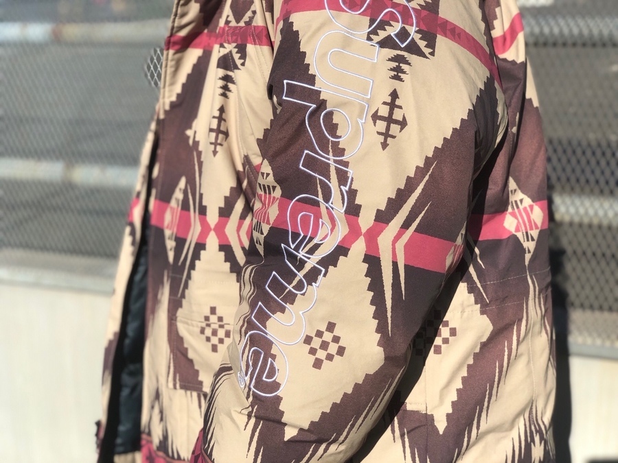 シュプリーム 17FW 700フィル ダウン Taped Seam パーカー M Supreme 700-Fill Down Taped Seam Parka (FW17) - $498