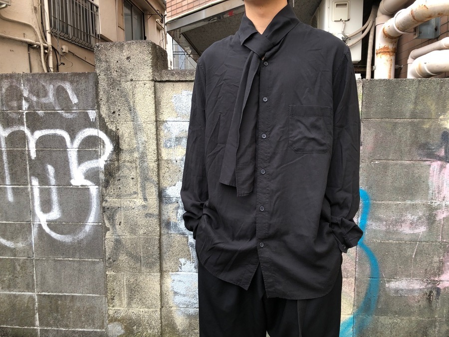 YohjiYamamoto pour homme / ヨウジヤマモトプールオム から 19AW スカーフカラーシャツ  が入荷致しました。[2020.02.15発行]