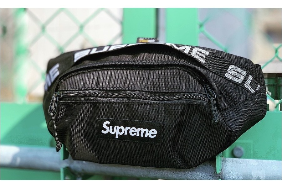 Supreme / シュプリームより18SSの大人気Waist Bag Black / ウェストバッグをご紹介！！[2020.03.01発行]