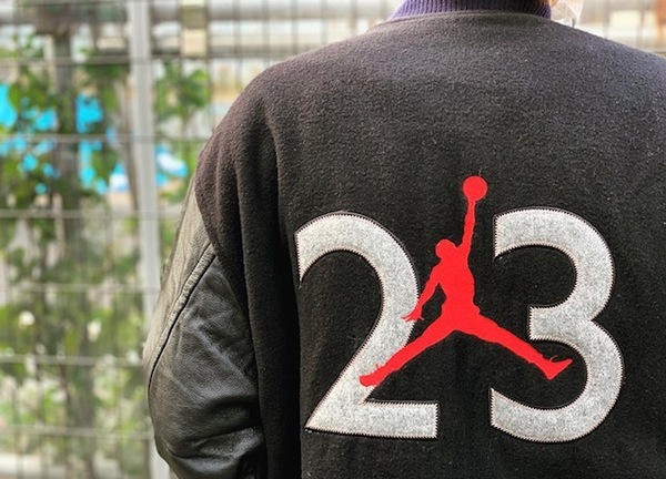 本日の紹介商品は【NIKE/90S/ジャンプマン切り返しレザー