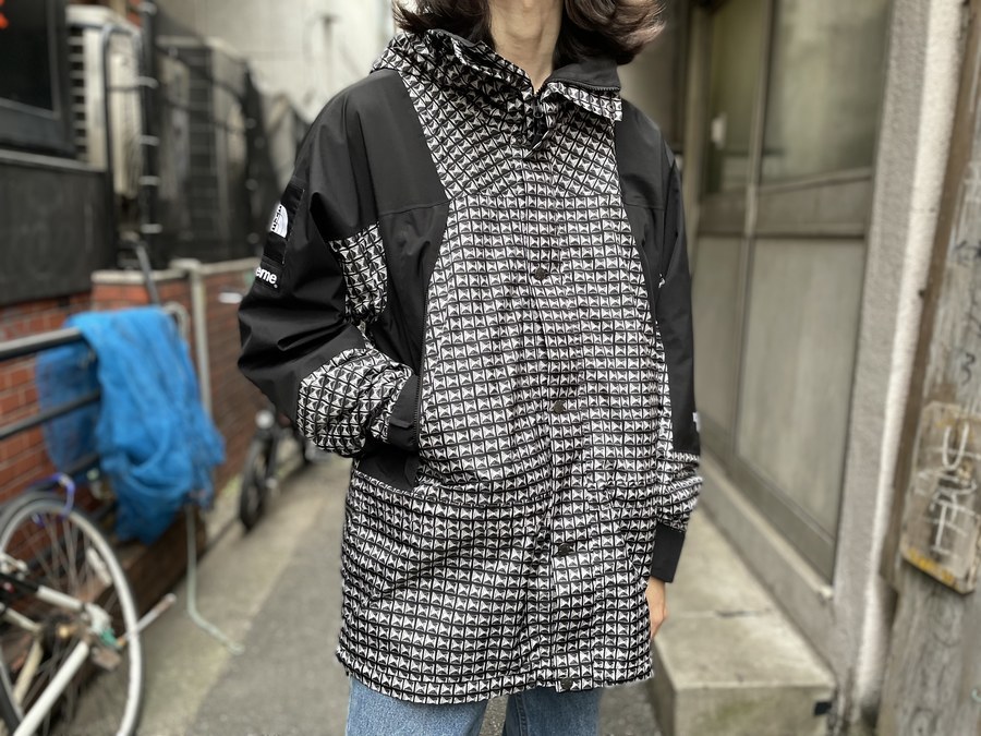 東京都内の店舗 シュプリーム×ノースフェイス　マウンテンジャケット ナイロンジャケット