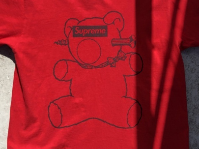 「ストリートブランドのSUPREME 」