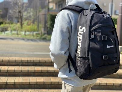 「ストリートブランドのSUPREME 」