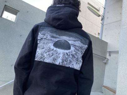 「コラボ・別注アイテムのSUPREME x AKIRA 」