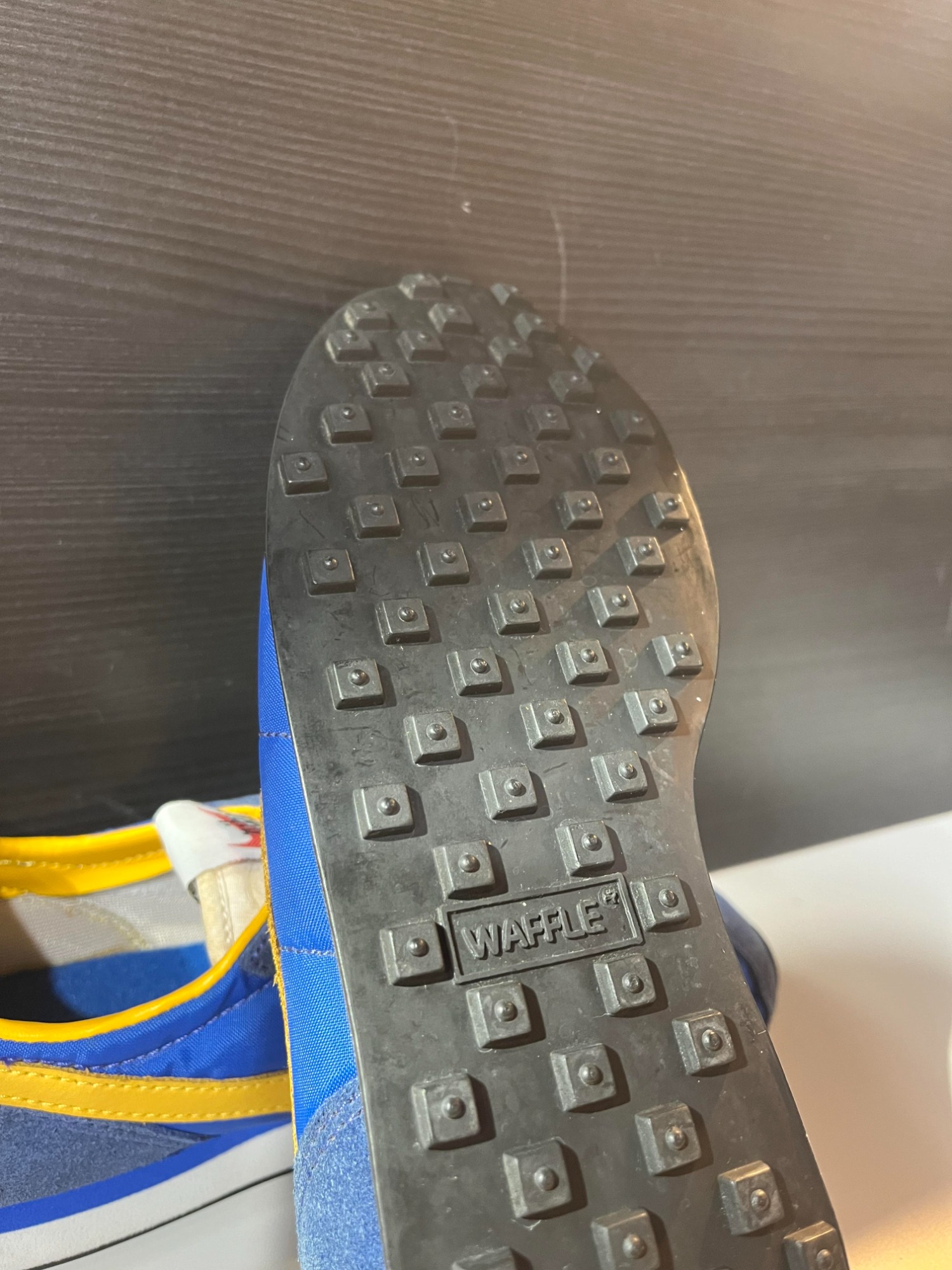 NIKEのヴィンテージスニーカー その魅力とは[2023.06.13発行