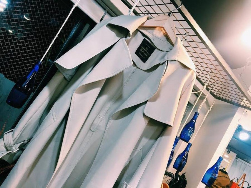 セレクトショップのアウター