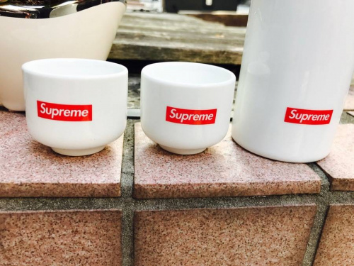 シュプリームのSUPREME