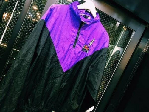 コーチジャケットの古着