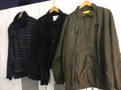 メンズのトップス