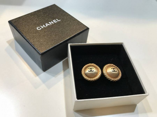 シャネルのCHANEL