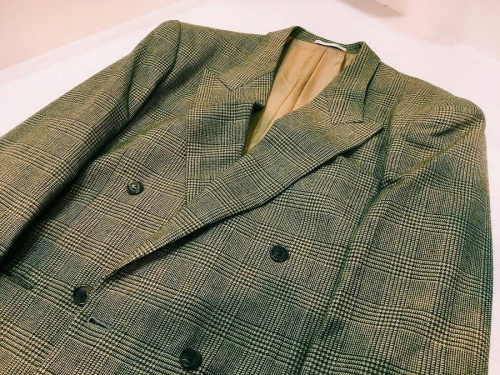 トップスのジャケット