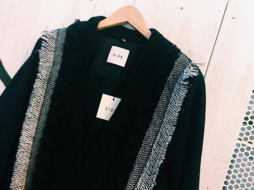 ジェンダーレスのコート