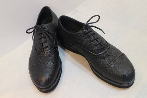 メンズのシューズ