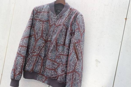 メンズのトップス