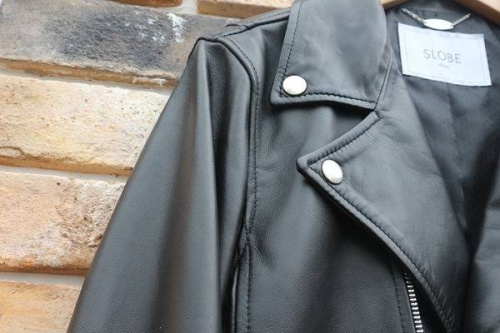 レザージャケットのSLOBE IENA