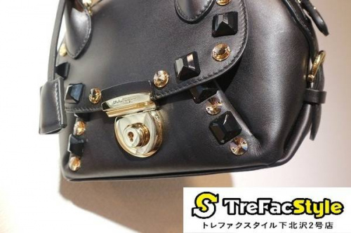 インポートブランドのレディース