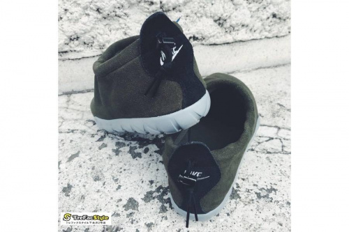 スポーツブランドのadidas　EQT SUPPORT