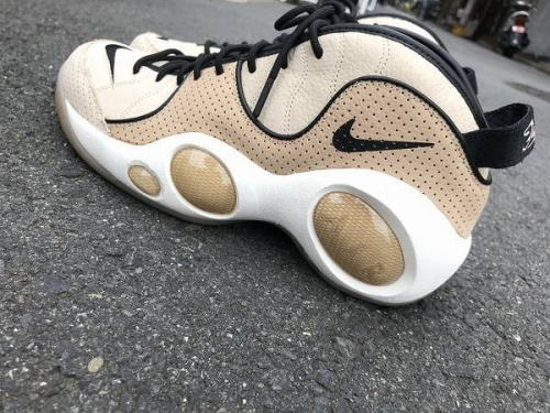 NIKEのエアズーム