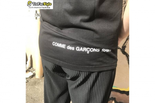 SUPREMEのcommdesgarconsshirt