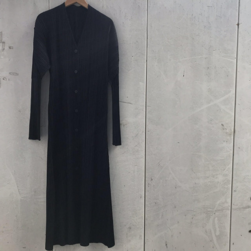 店舗からのお知らせのPLEATS PLEASE