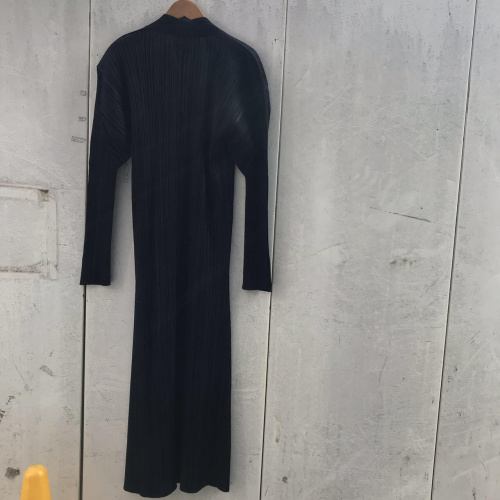 PLEATS PLEASEのプリーツプリーズ