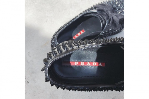 プラダのスニーカー