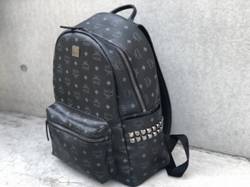 エムシーエムのSTARK BACKPACK