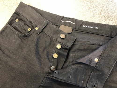 サンローランパリのデニムパンツ