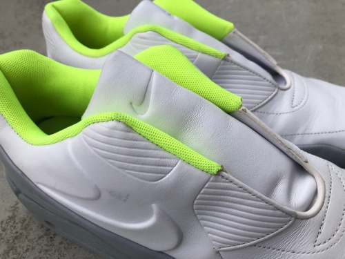 NIKE×sacai/ナイキ×サカイ】話題沸騰中のコラボスニーカーが驚き