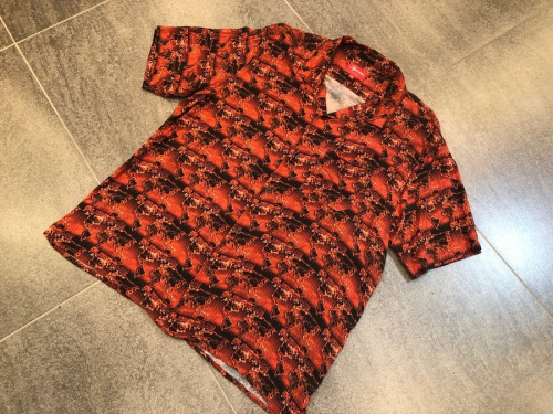 シュプリームのWorld Famous Rayon Shirt