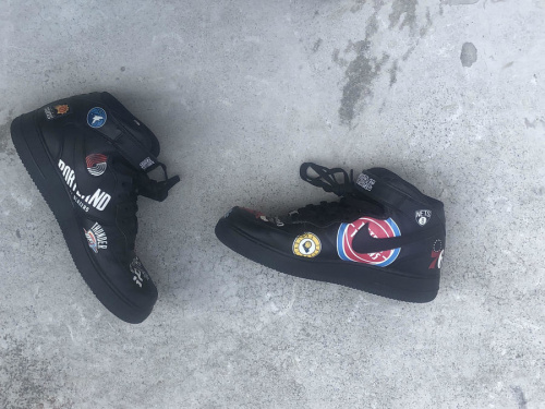 NIKE　NBAのAIR FORCE 1 MID 07