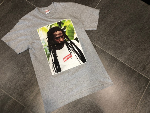 SUPREMEのシュプリーム