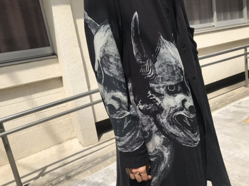 ブラックスキャンダルヨージヤマモトの般若　シャツ