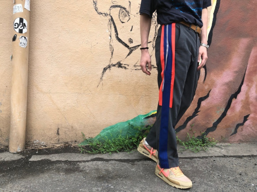 オールモストブラックのSlacks Trousers