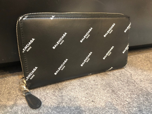 BALENCIAGAのバレンシアガ
