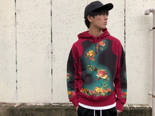 SUPREME　のシュプリーム