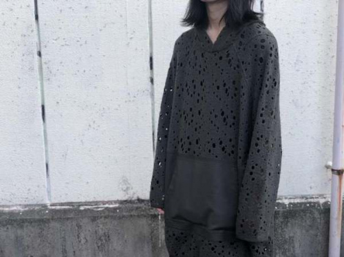 ワイスリーのWOOL JERSEY HOODIE