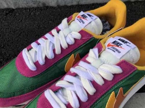 NIKE×sacaiのナイキ×サカイ