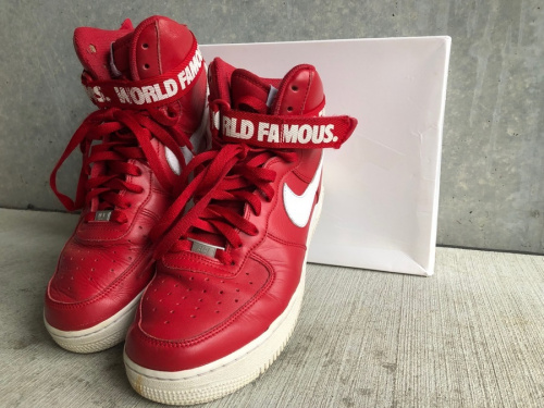 SUPREME　のシュプリーム