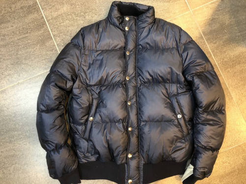 サカイのリバーシブルダウンブルゾン